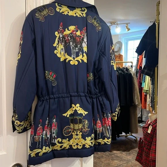 Vintage ESCADA silk puffer parka with English motif - perfect for apres ski - Picture 5 of 6